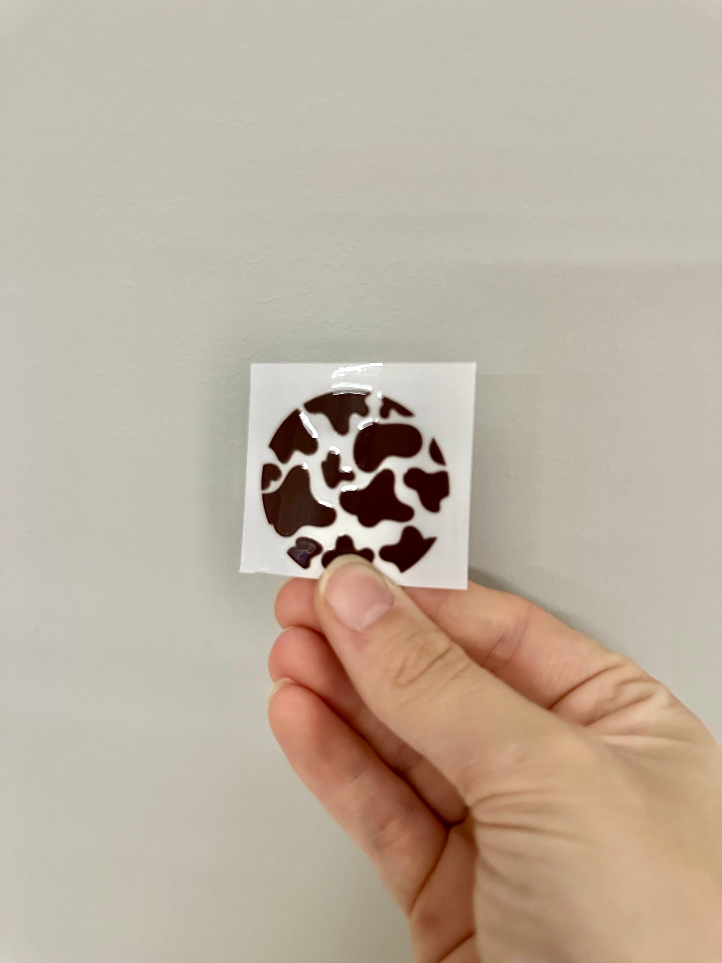 UV DTF KEYRING DECAL - BROWN COW PATTERN